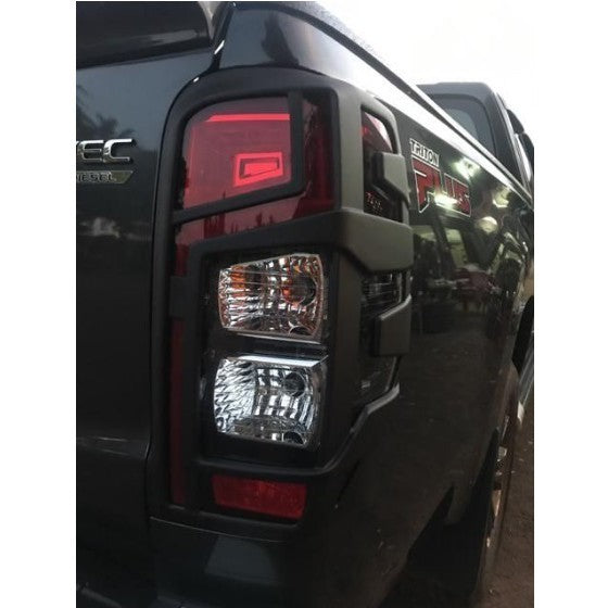 ครอบไฟท้าย Mitsubishi L200 Triton MR GLS 2019 - 2020 มิตซูบิชิ ไทรทัน สีดำด้าน ของแต่งไทรทัน แต่งไฟ ฝาครอบไฟท้าย - Image 2