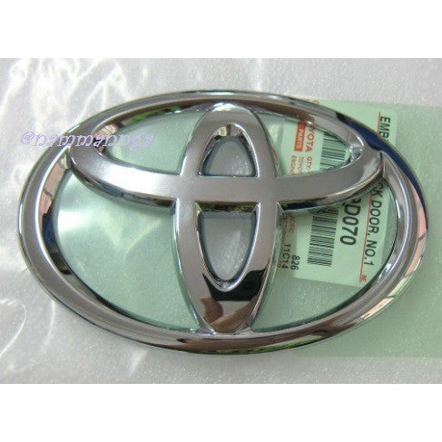 ศูนย์แท้ TOYOTA logo โตโยต้า แผ่นป้ายสัญลักษณ์ยี่ห้อโตโยต้า ติดกระจังหน้า ขนาด 13 x 9 เซนติเมตร แผ่นป้าย โลโก้ ชื่อ