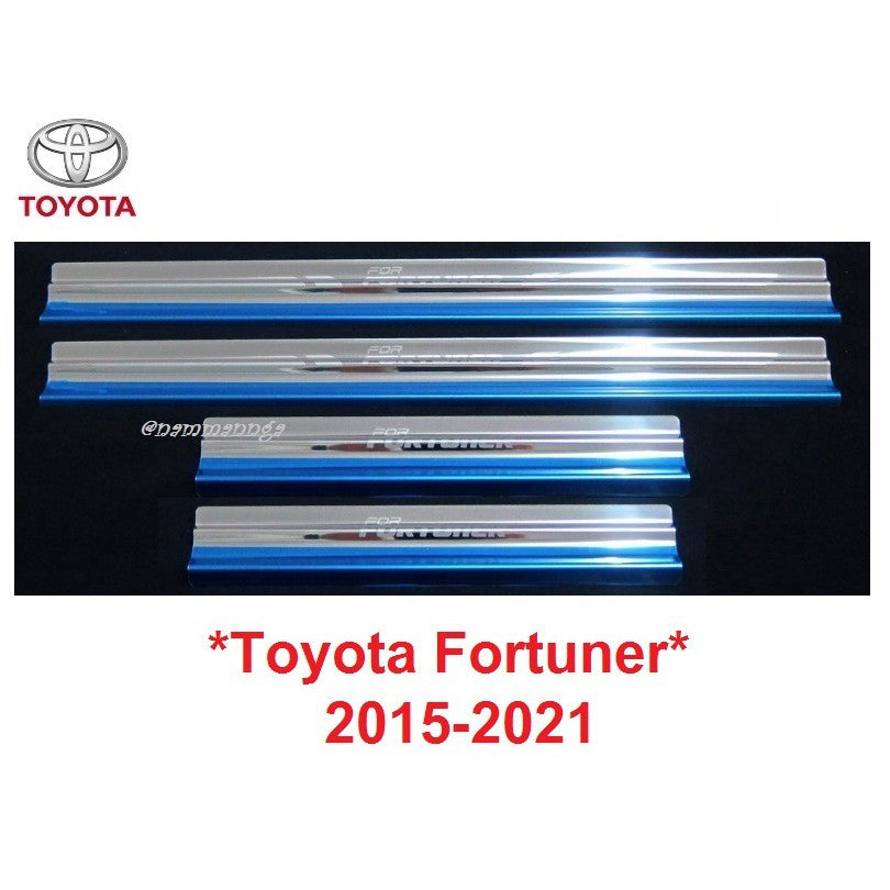 ชายบันไดประตู TOYOTA FORTUNER 2015 - 2021 2022 โตโยต้า ฟอร์จูเนอร์ ลายเคฟล่า คิ้วกันรอยขอบประตู ชายบันได สคัพเพลท