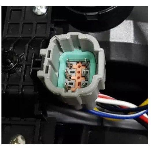 RH พร้อมขั้ว ไม่รวมหลอดไฟ ไฟท้าย NISSAN NAVARA NP300 2014 - 2019 2020 นิสสัน นาวาร่า NP 300 รถ 4ประตู ไฟหลัง - Image 4