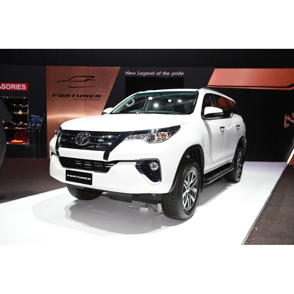 ครอบสปอร์ตไลท์ TOYOTA FORTUNER 2015 - 2019 ชุบโครเมี่ยม โตโยต้า ฟอร์จูนเนอร์ ครอบ ไฟตัดหมอก ตัดหมอก 2020 - Image 3